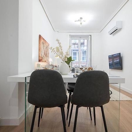 Apartamento De Lujo En Gran Via Apartment Madrid Luaran gambar