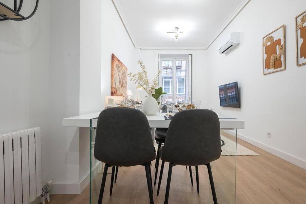 Apartamento De Lujo En Gran Via Apartment Madrid Luaran gambar
