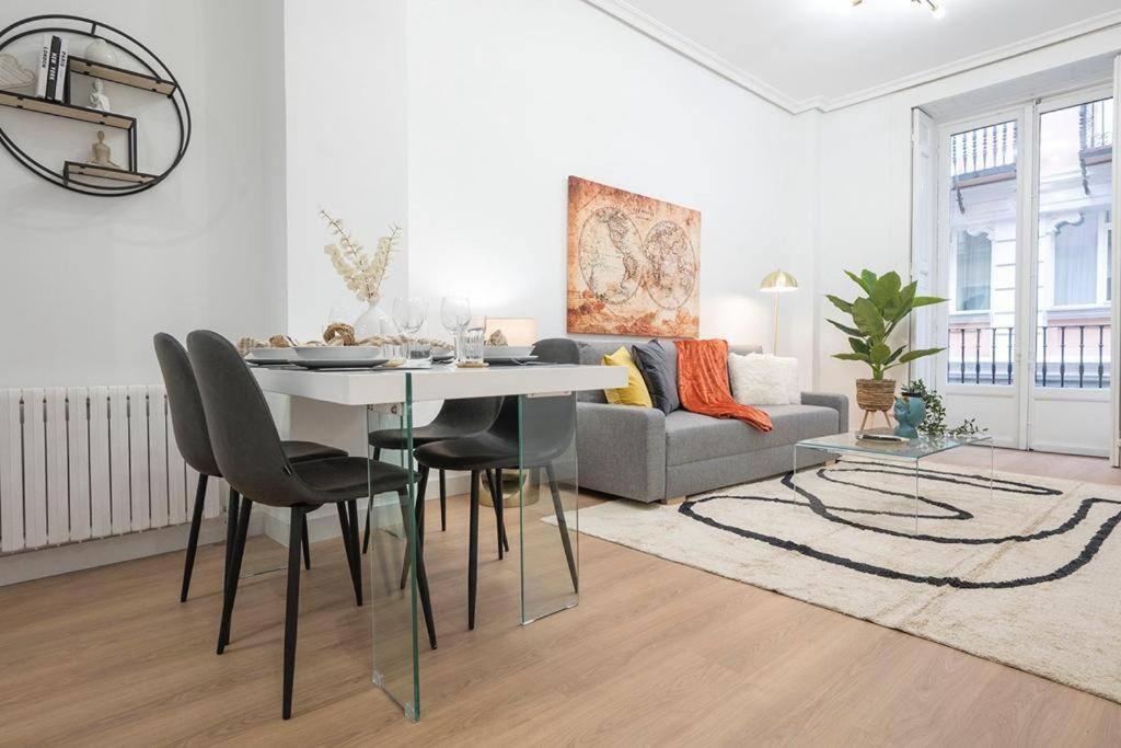 Apartamento De Lujo En Gran Via Apartment Madrid Luaran gambar
