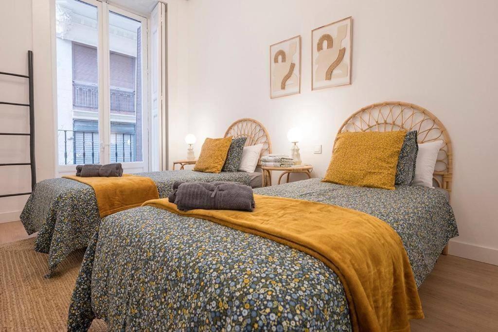 Apartamento De Lujo En Gran Via Apartment Madrid Luaran gambar